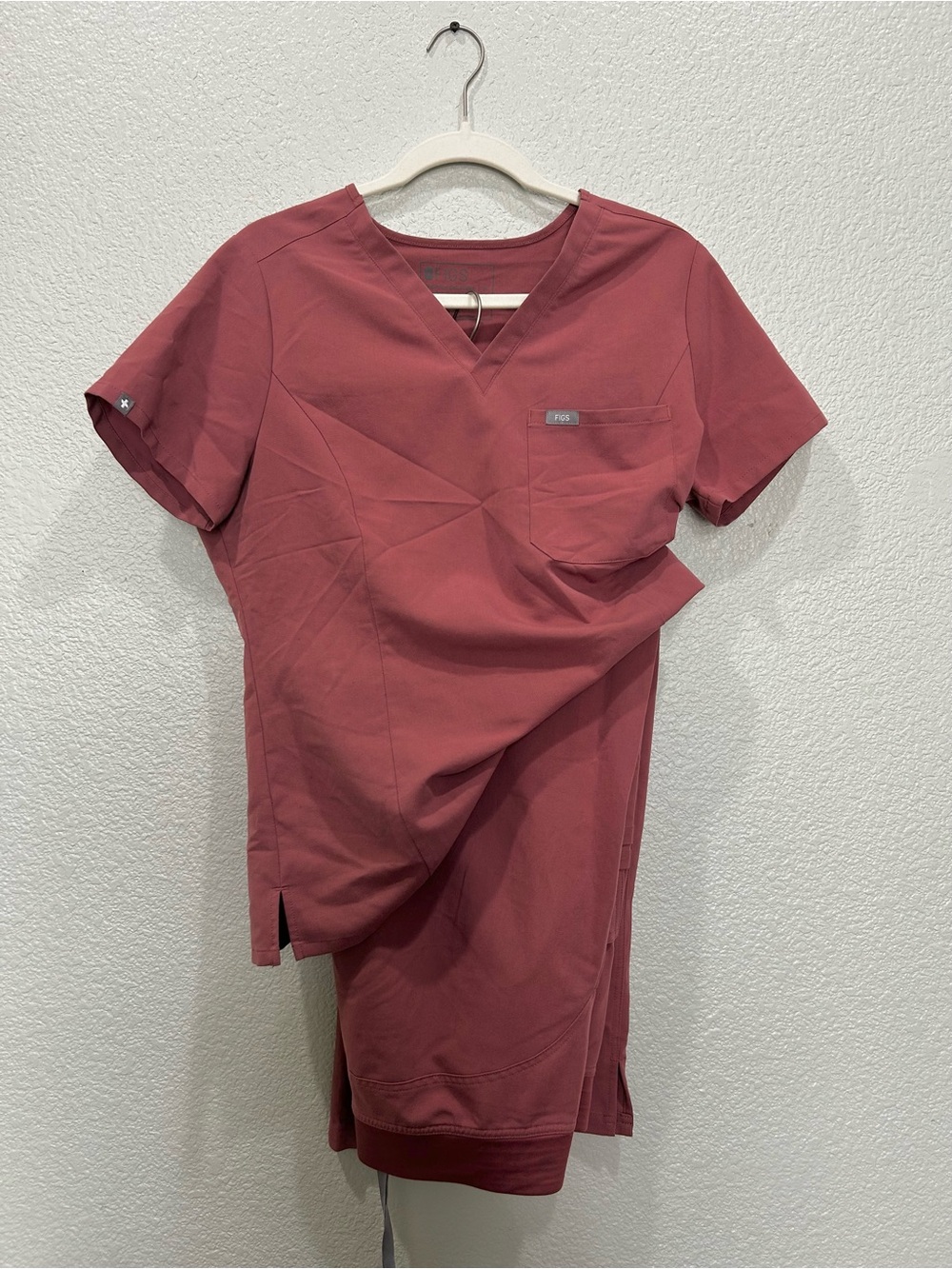 Figs Women’s Scrub Set in Mauve